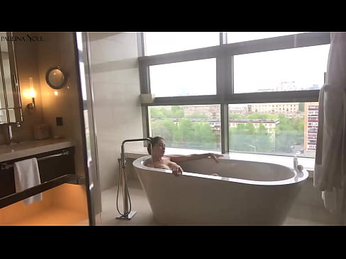 ❤️ Gagică imensă care își masturbează cu pasiune păsărica în baie at ro.raceporn.ru ❌