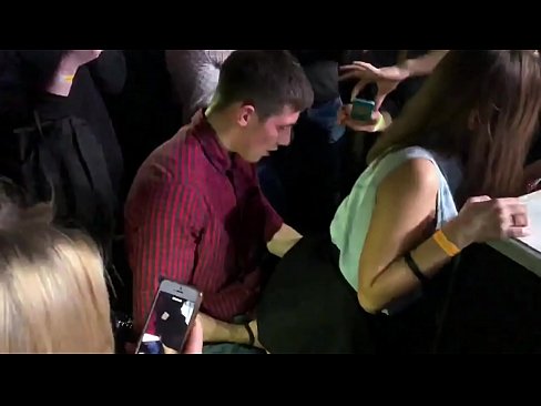 ❤️ Sex real într-un club de noapte rusesc. O rusoaică de 18 ani în anus și vagin futută într-un club de noapte at ro.raceporn.ru ❌